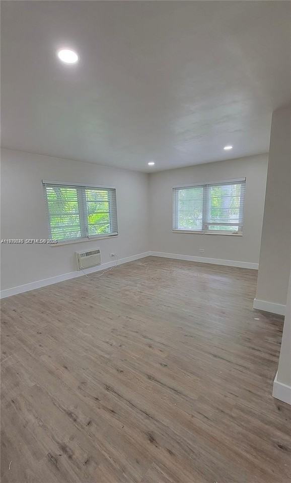 1533 Jefferson Ave #2 - Photo 2 of 14