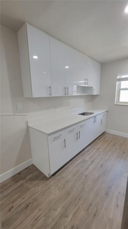 1533 Jefferson Ave #2 - Photo 5 of 14