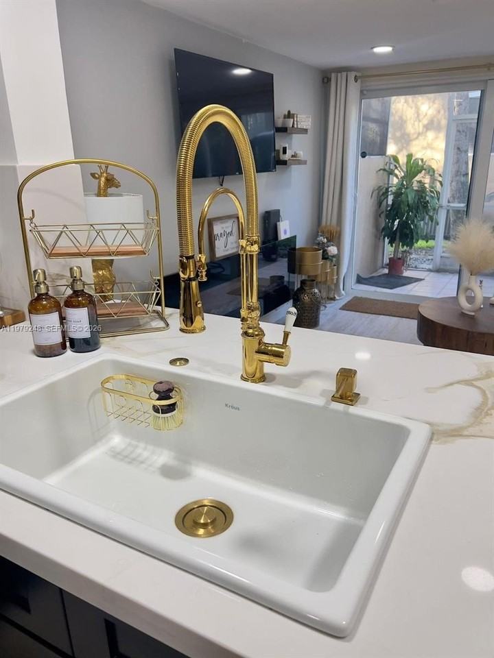 568 N University Dr #568 - Photo 3 of 31