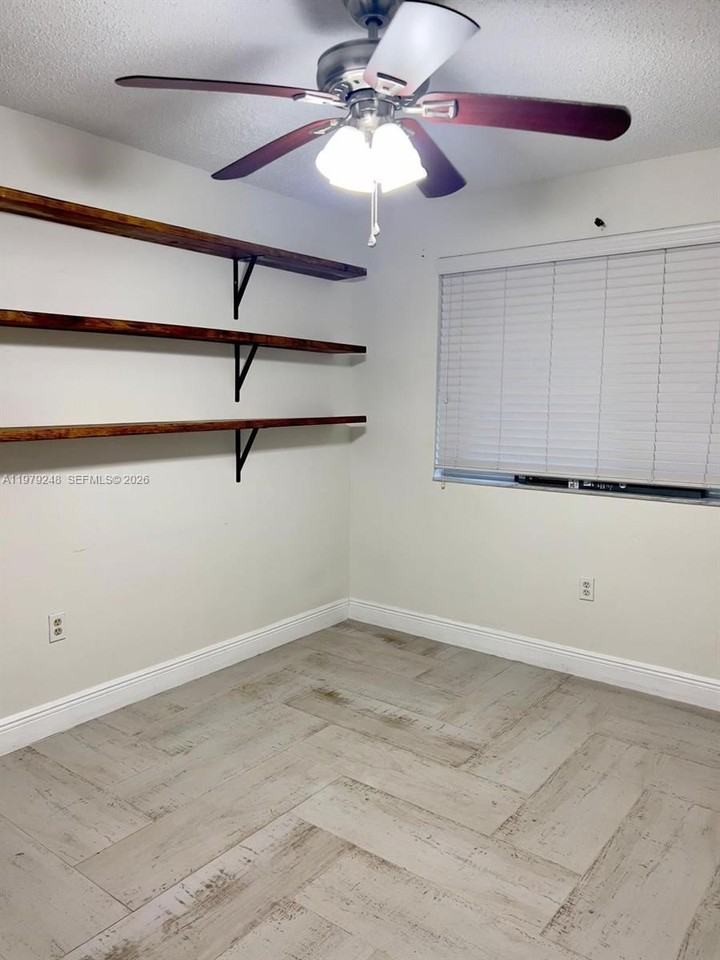 568 N University Dr #568 - Photo 4 of 31