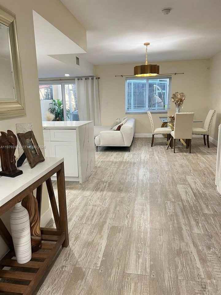 568 N University Dr #568 - Photo 5 of 31