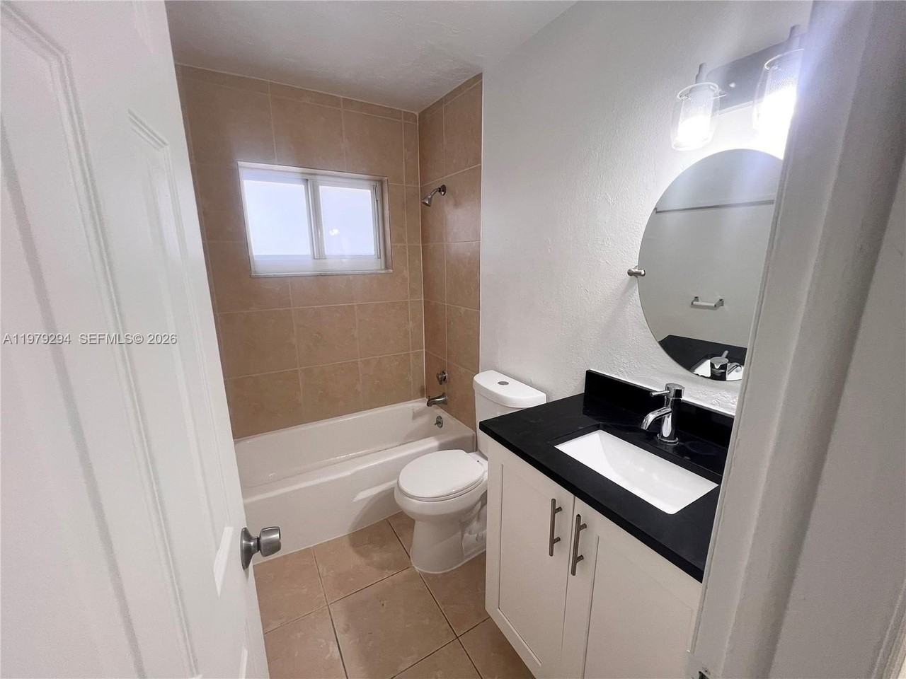 5600 Nw 15th St #9 - Photo 3 of 7