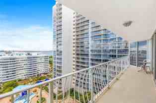 7601 E Treasure Dr #1522 - Photo 1 of 1