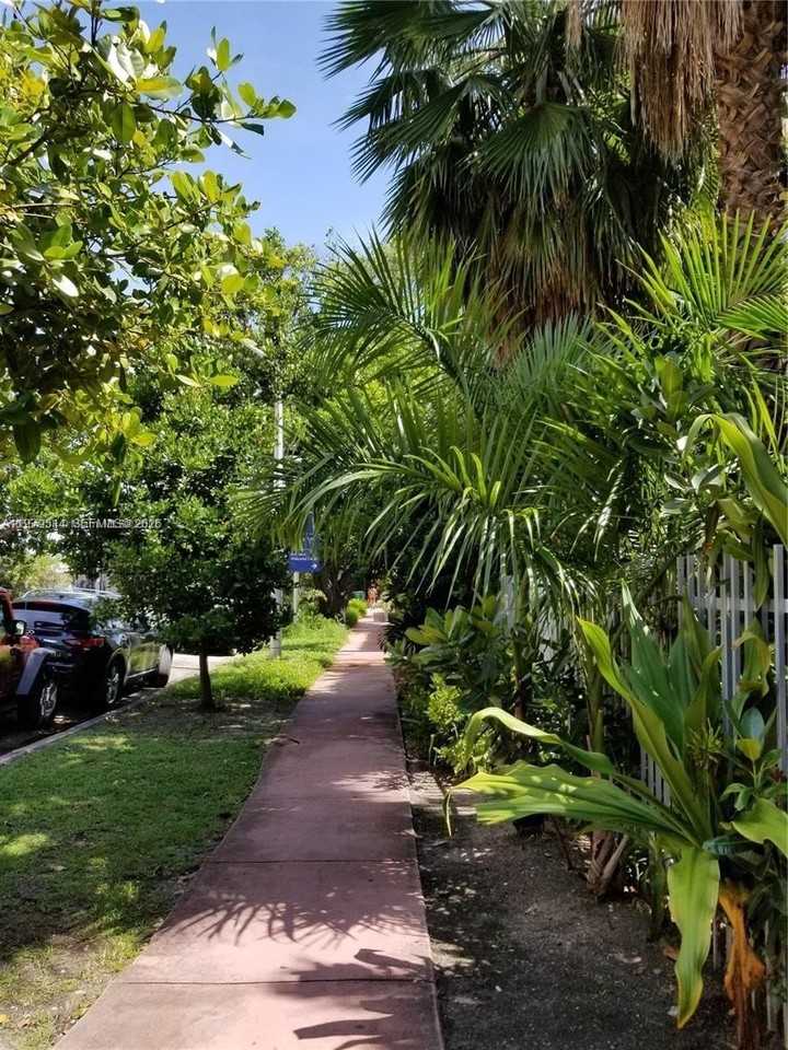 1045 Meridian Ave #5 - Photo 5 of 9