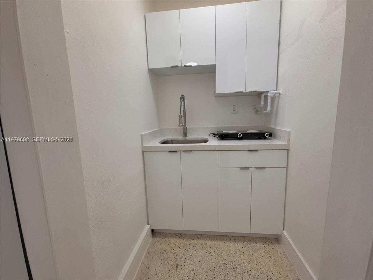 50 Flagami Blvd #50 - Photo 7 of 11