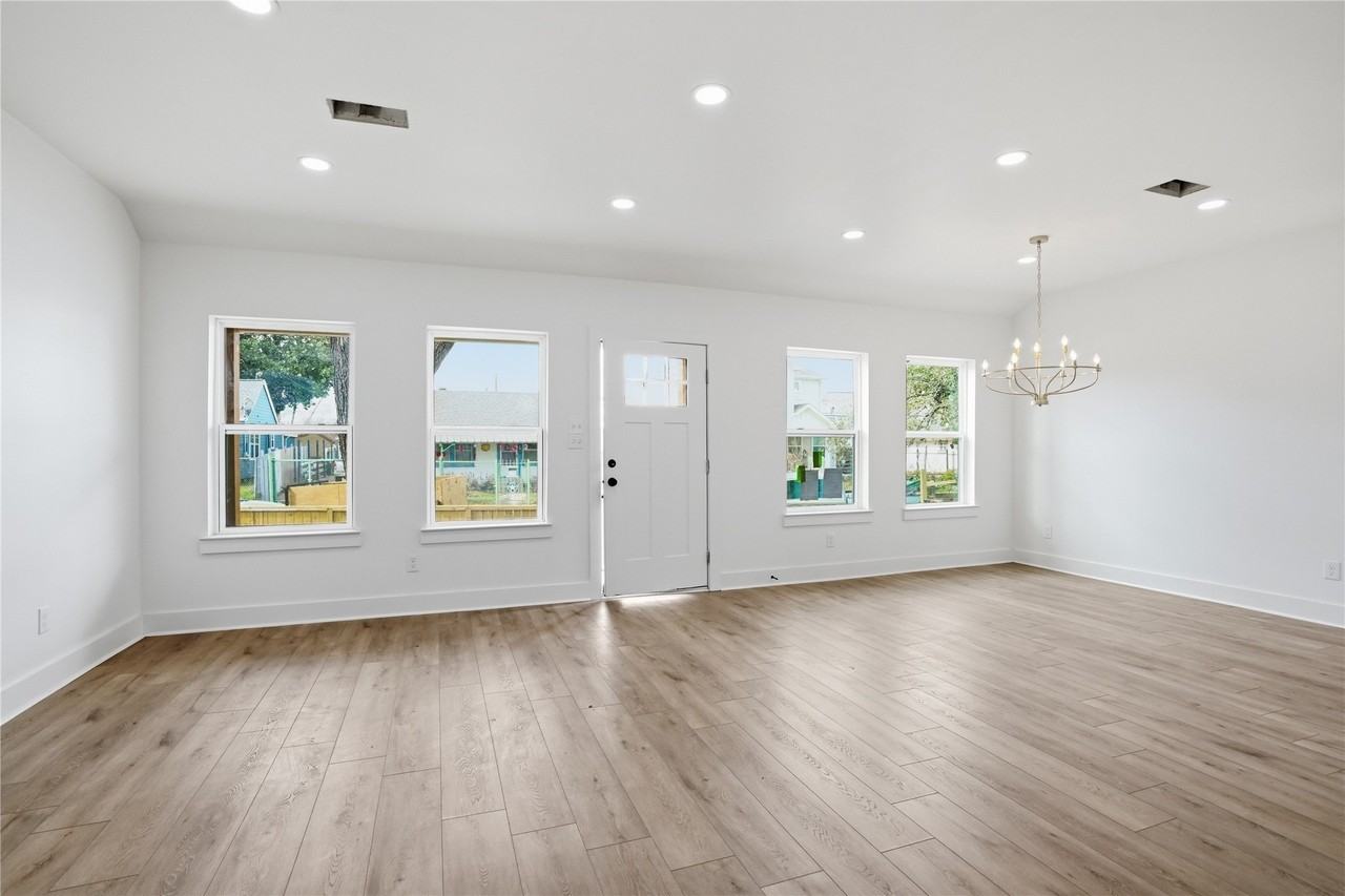 532 N Super St - Photo 5 of 17