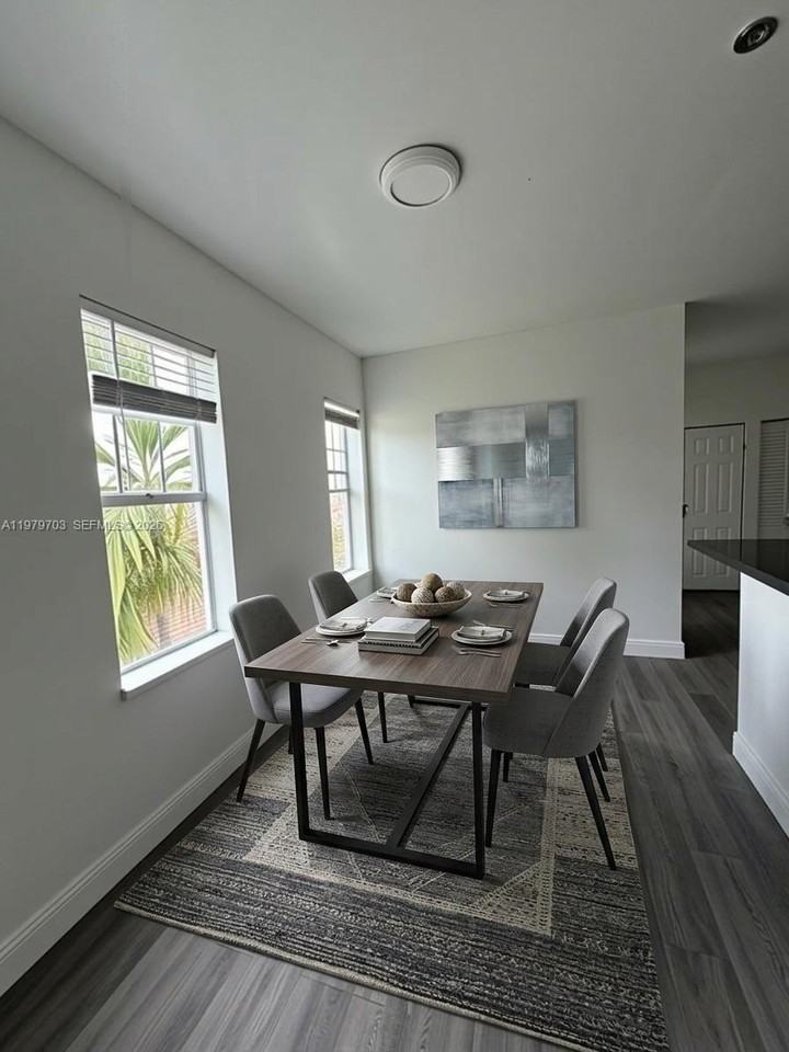 1244 Pennsylvania Ave #305 - Photo 7 of 15