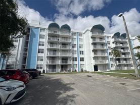 494 Nw 165th Street Rd #C208 - Photo 1 of 1