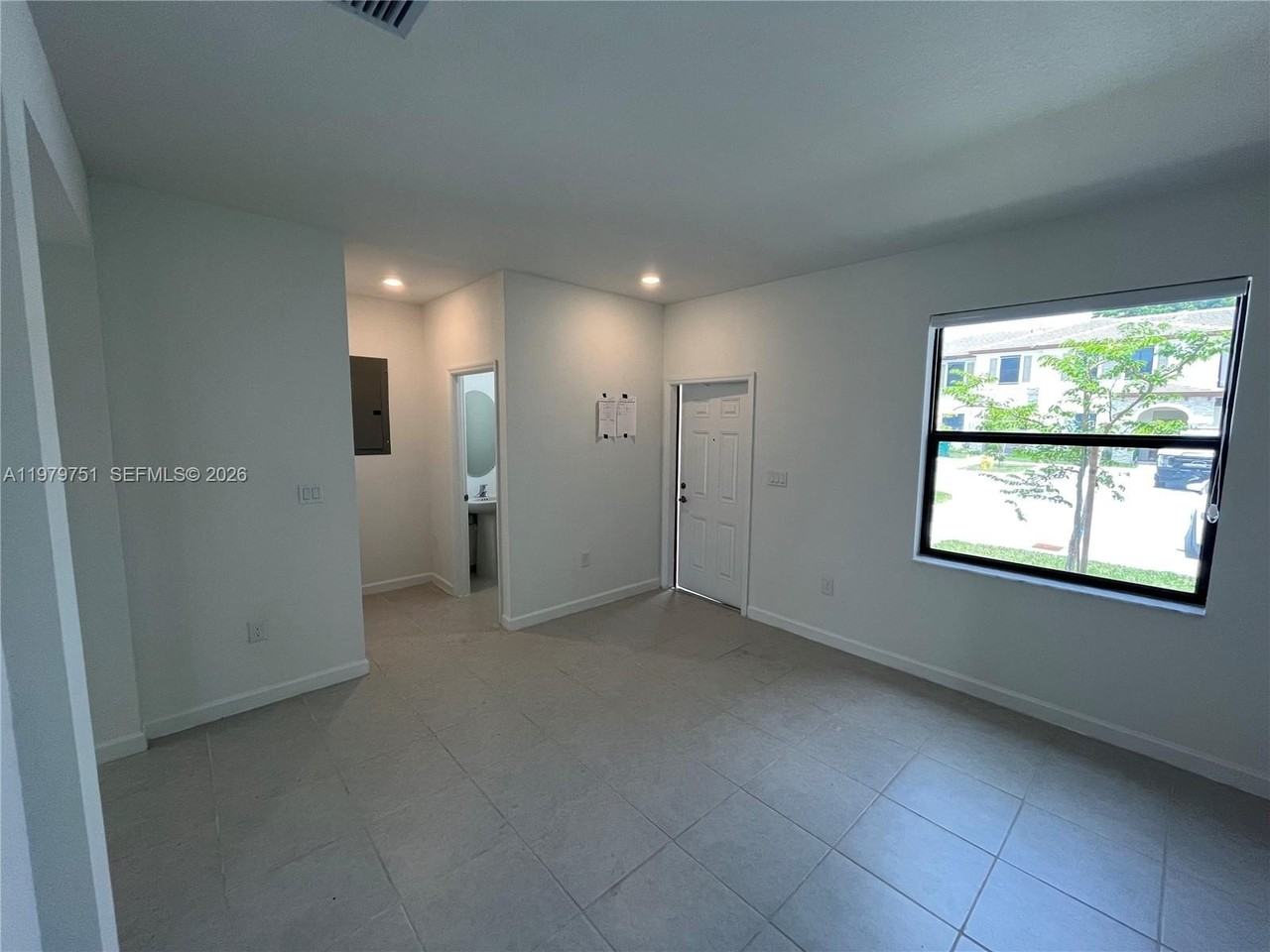 9960 Sw 228th Ter - Photo 5 of 40
