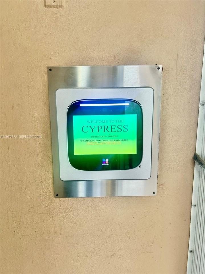 1200 Saint Charles Pl #606 - Photo 2 of 22