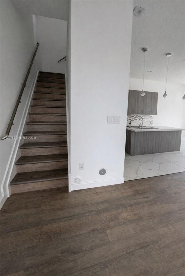 4980 Whispering Way - Photo 6 of 22