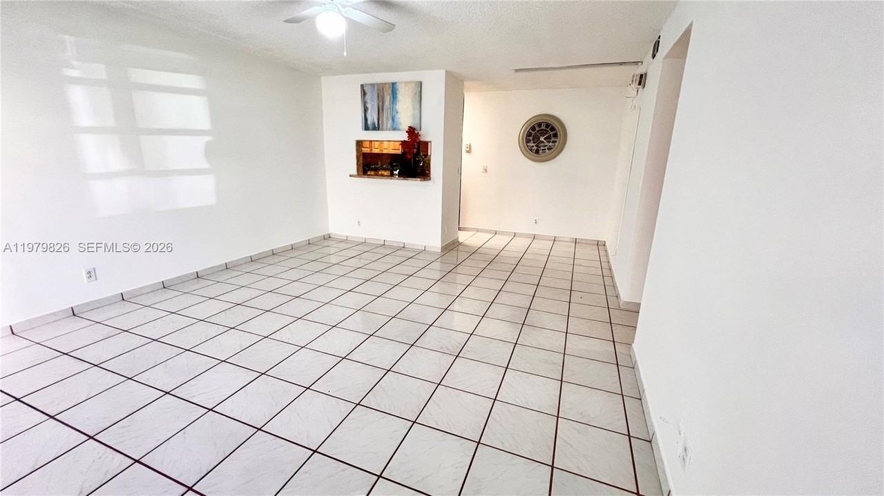 809 Twin Lakes Dr #32A - Photo 7 of 24