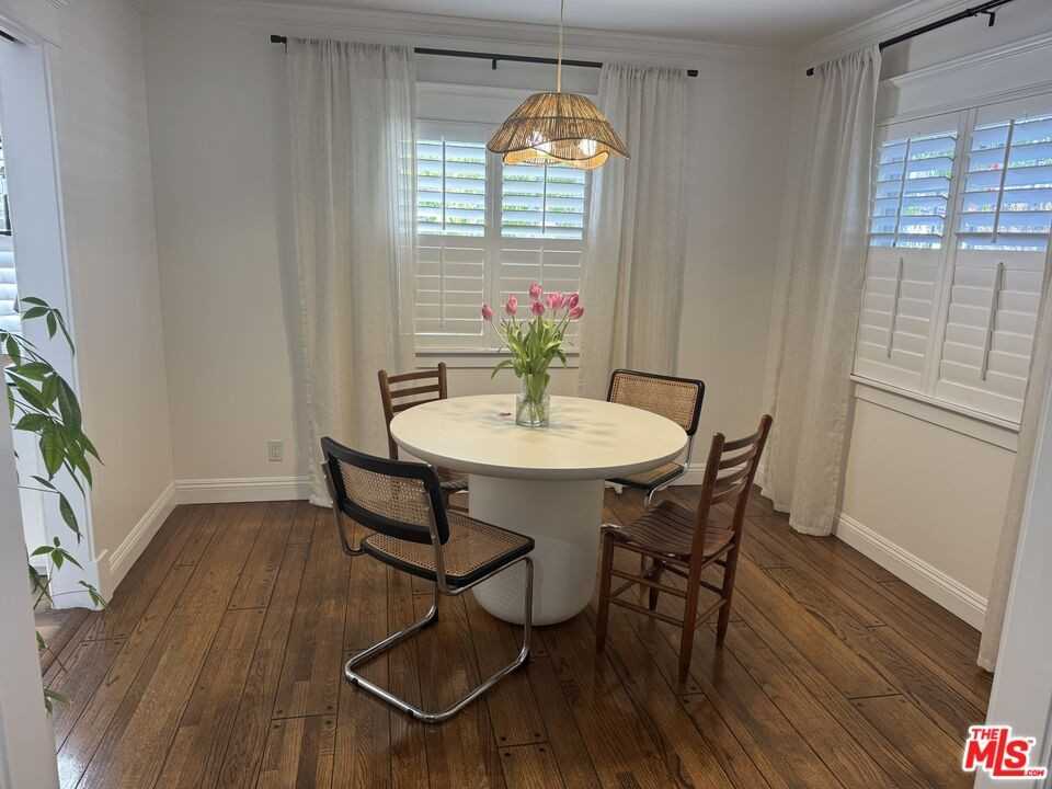 4900 Ethel Ave - Photo 3 of 8