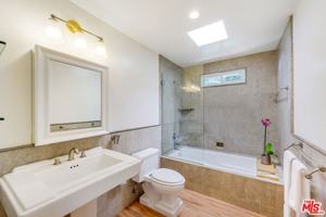 featured image of 8818 Rosewood Ave