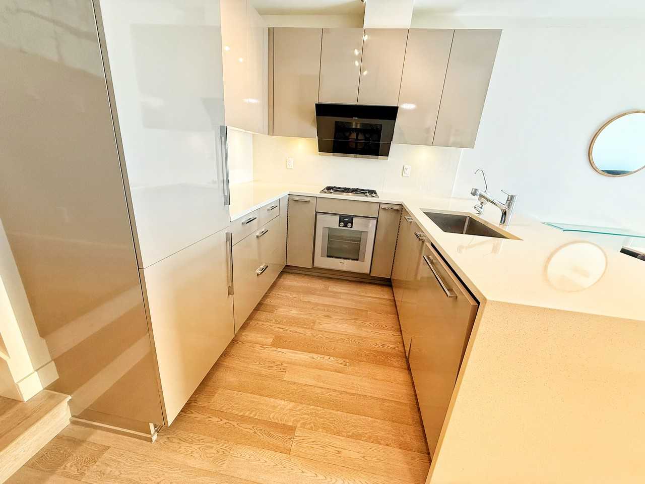 Cambie St. & W 29th Ave #103 - Photo 3 of 15