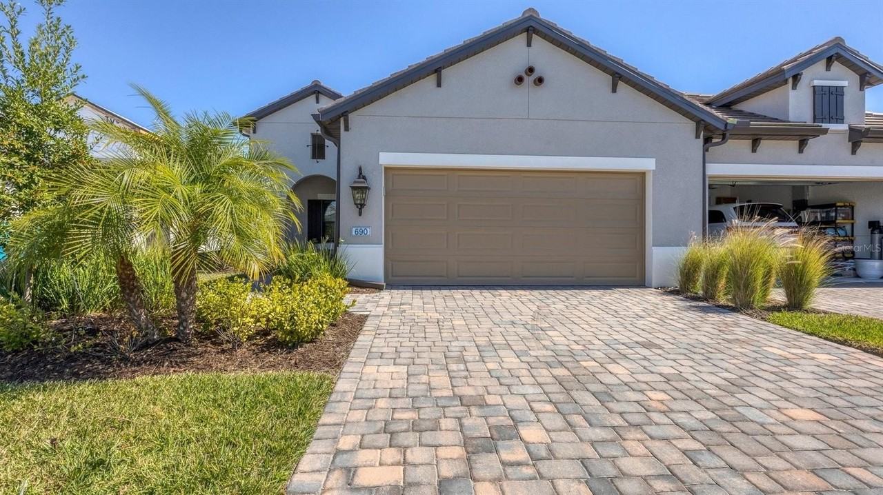 690 Allora Ave - Photo 2 of 34