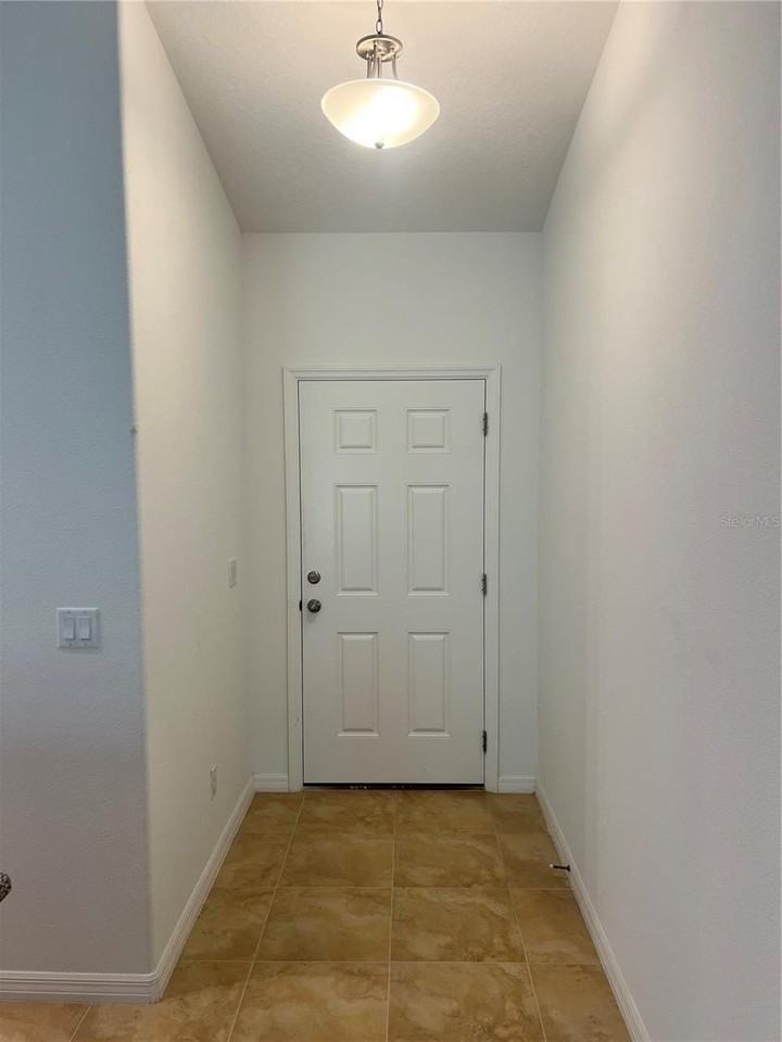 9 Poinfield Pl - Photo 2 of 25