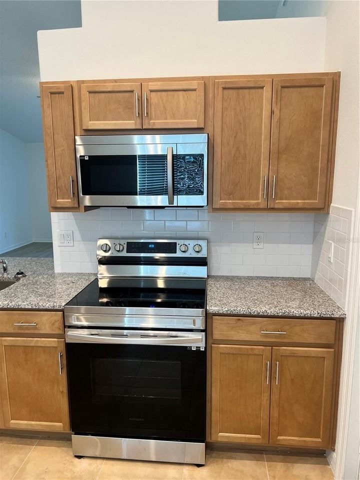 9 Poinfield Pl - Photo 7 of 25