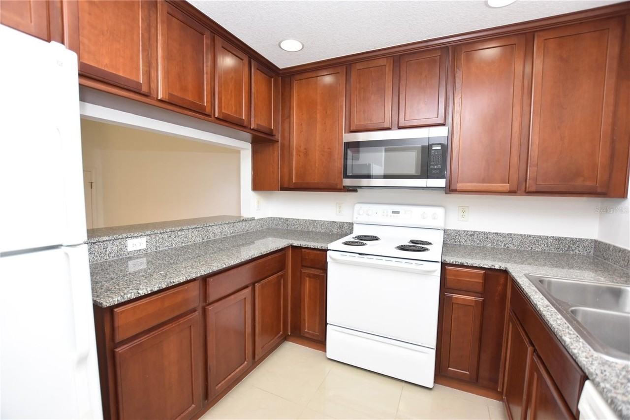 5410 River Rock Rd - Photo 5 of 26