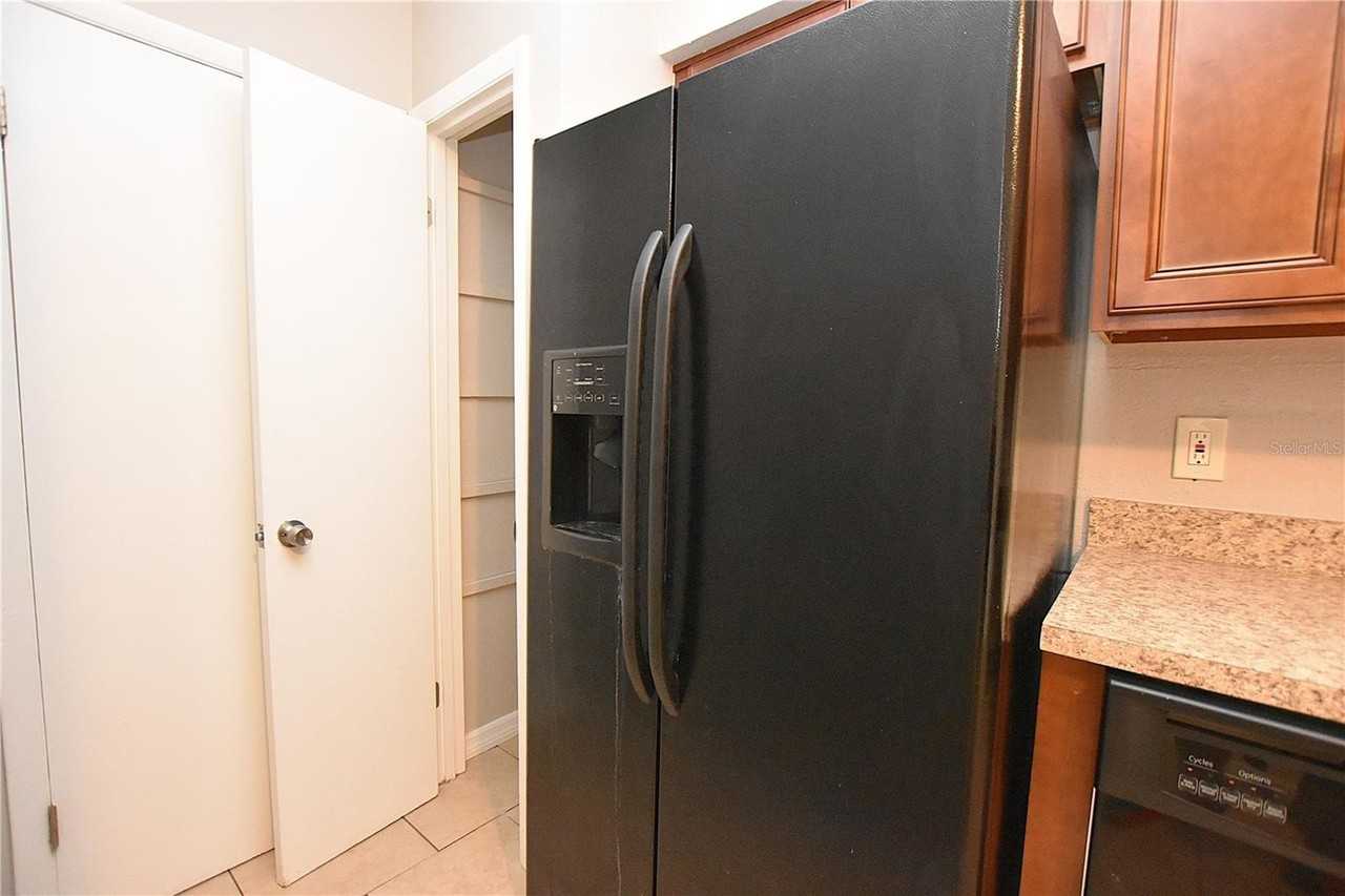 1139 Mercury Dr W #C - Photo 3 of 17