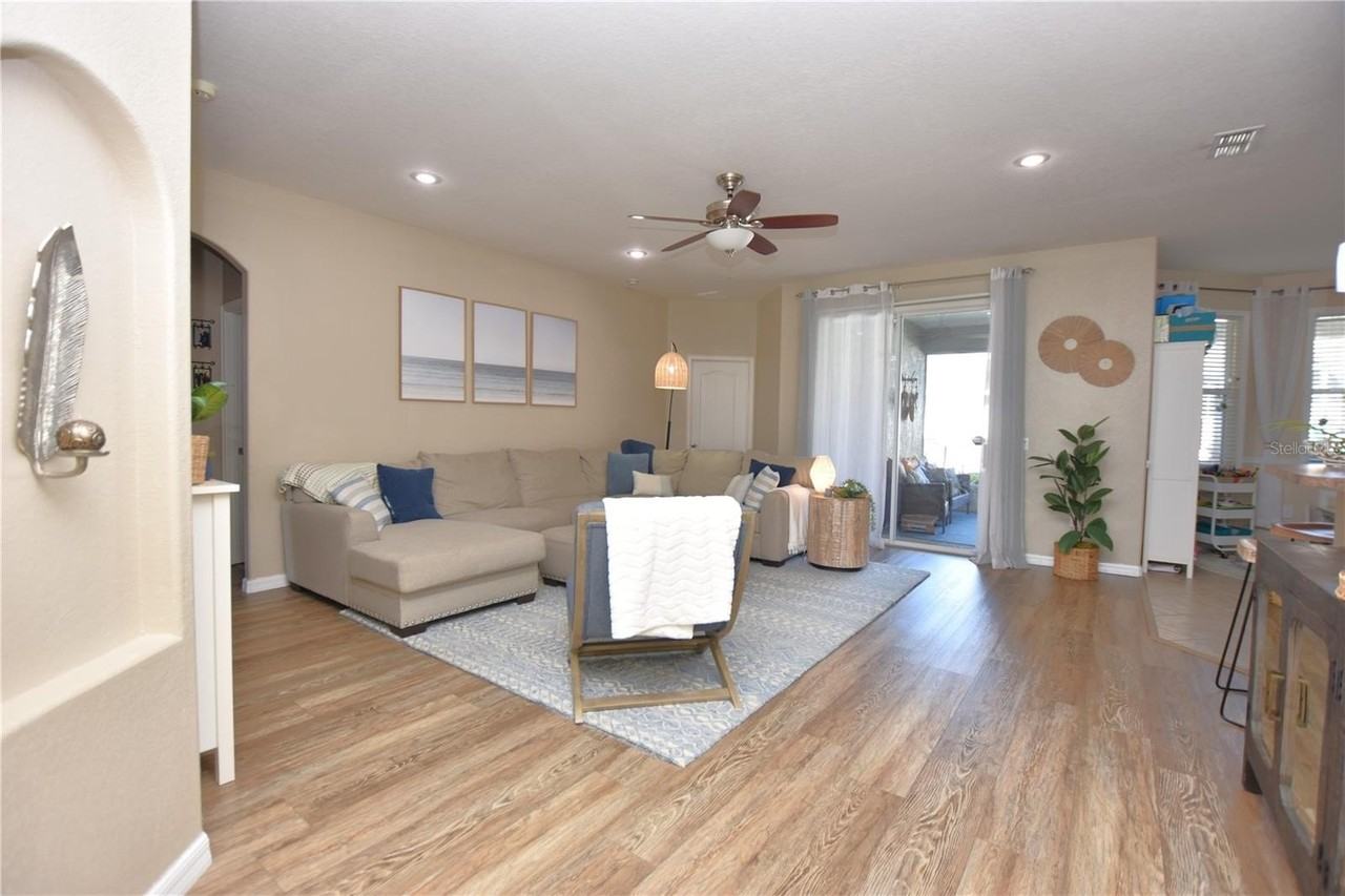 7061 Heatherbrook Dr - Photo 6 of 25