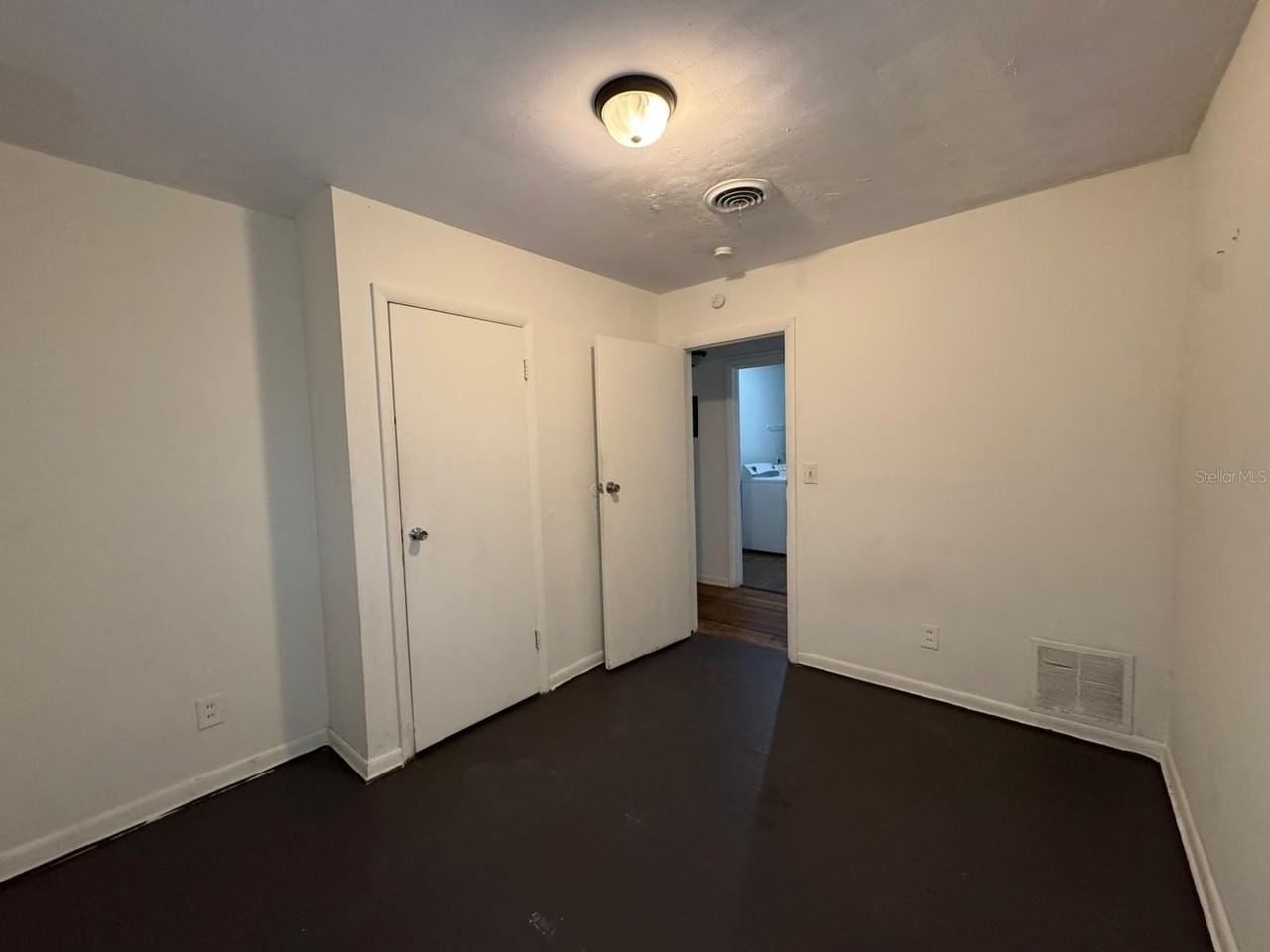 416 Sun Ct - Photo 2 of 13