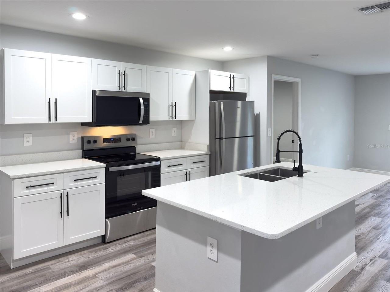 4443 Ferrari Dr - Photo 4 of 9