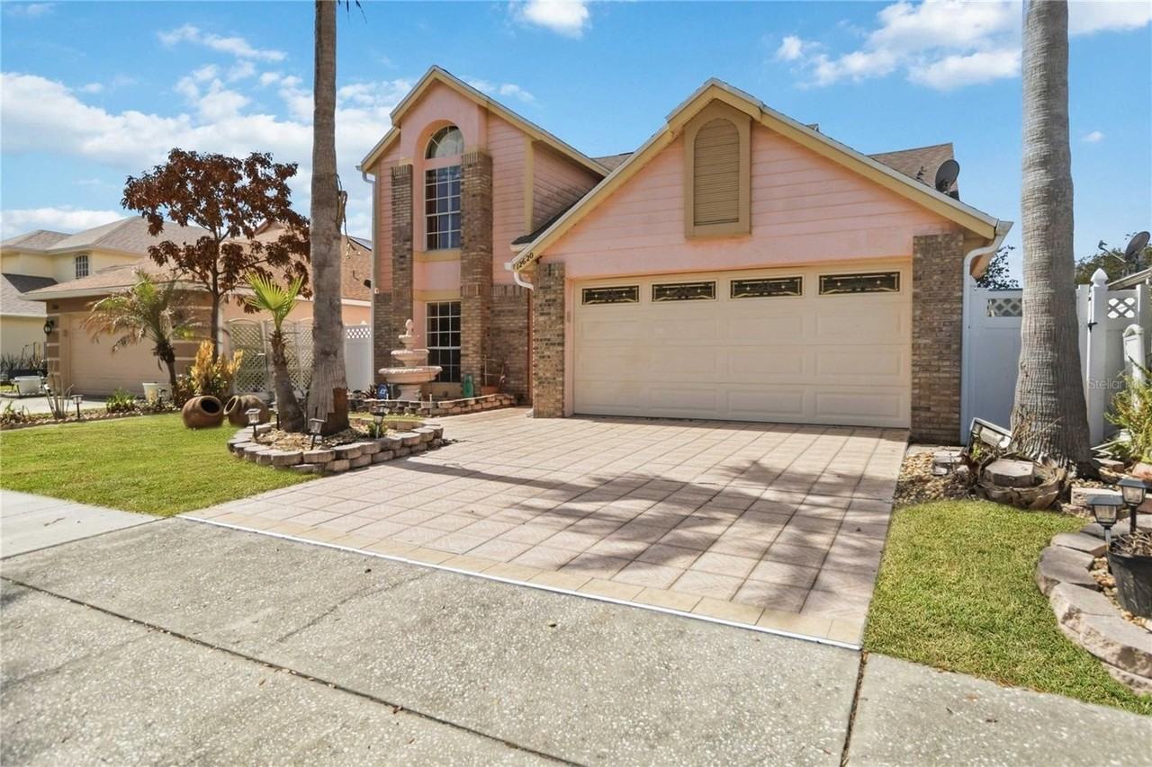 12620 Belrose Ave - Photo 2 of 32