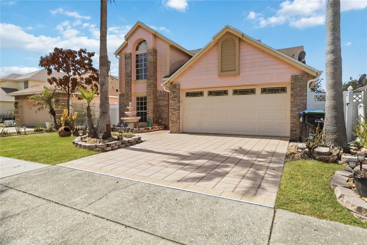 12620 Belrose Ave - Photo 6 of 32