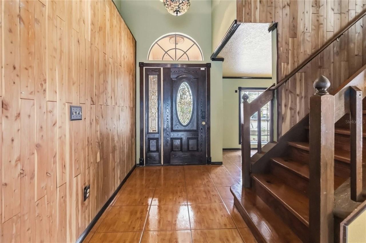 12620 Belrose Ave - Photo 7 of 32