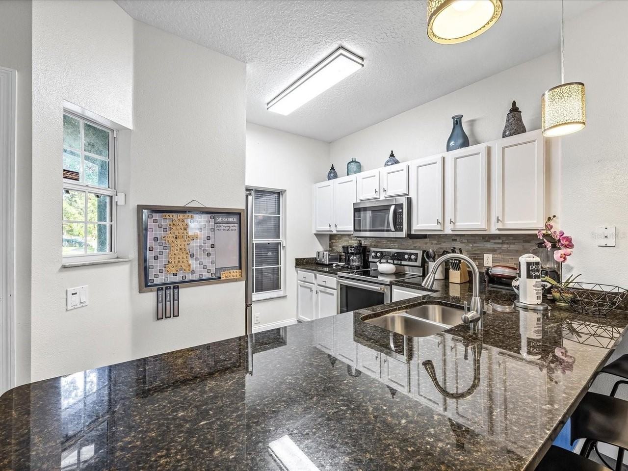 4536 Alberto Cir - Photo 7 of 29