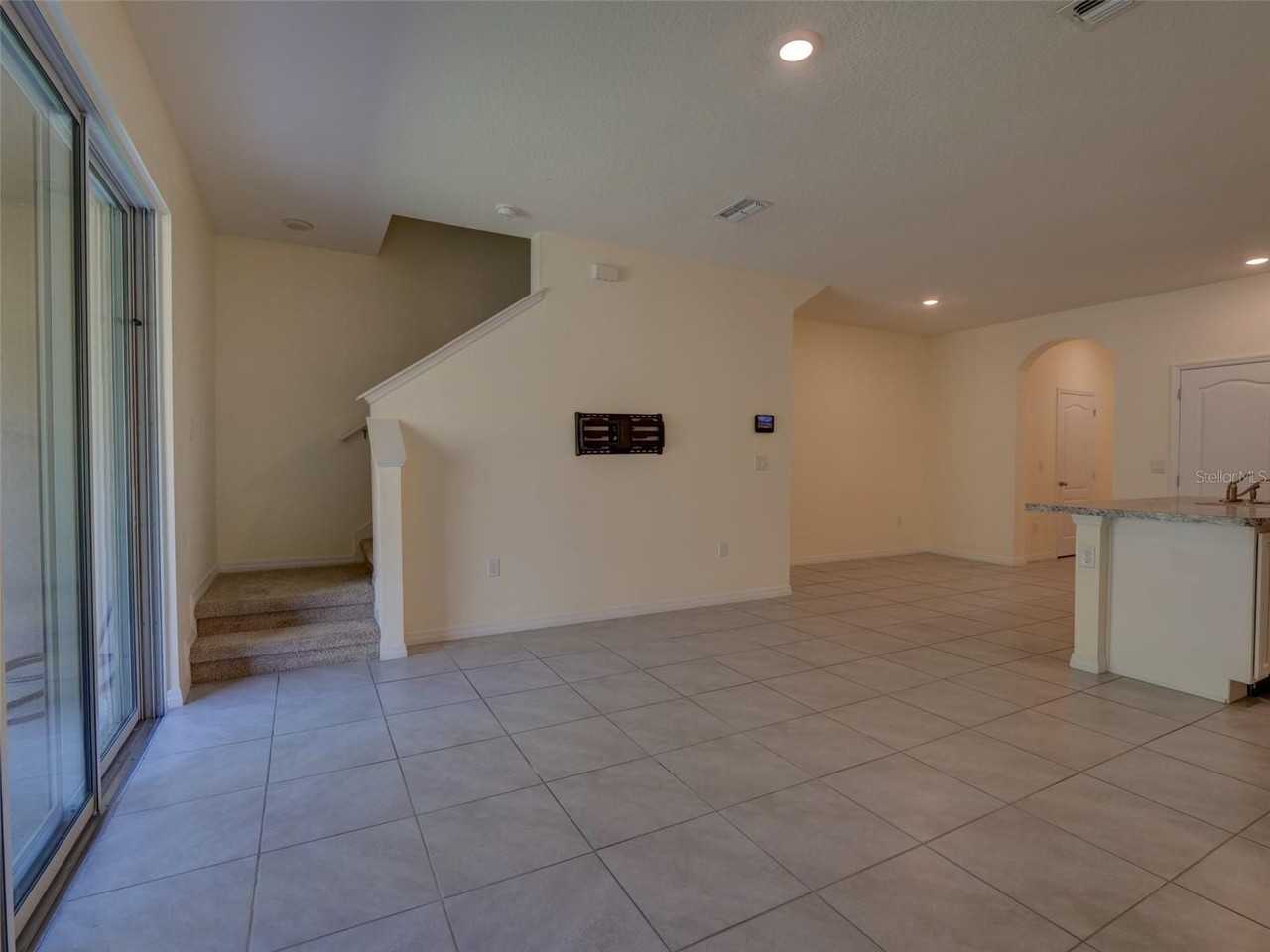 1289 Yellow Finch Dr - Photo 7 of 46