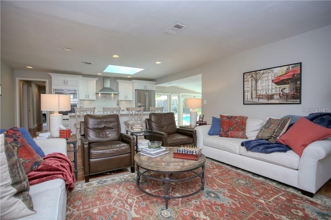 1235 Via Estrella - Photo 4 of 14