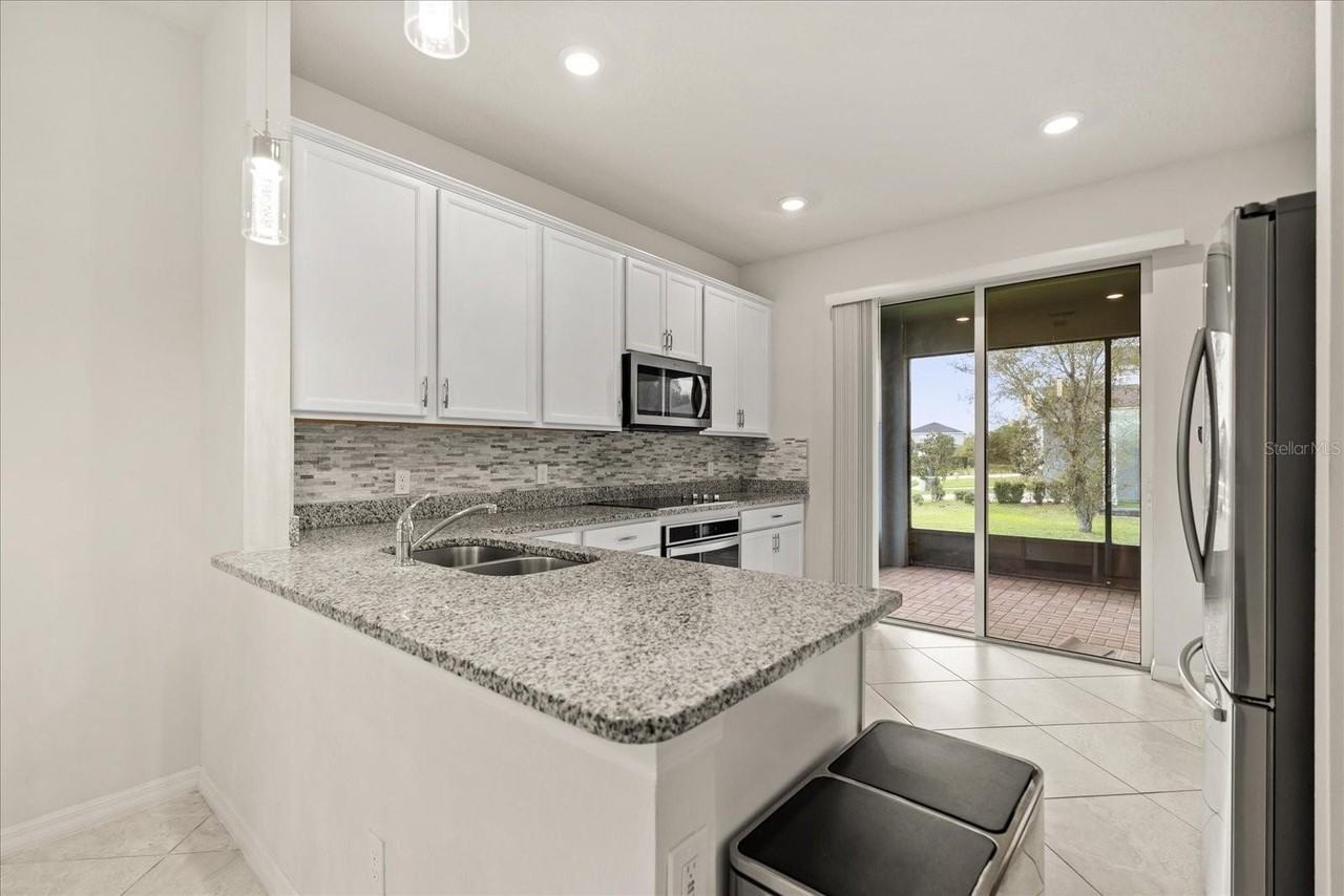 5192 Chickadee St - Photo 6 of 35