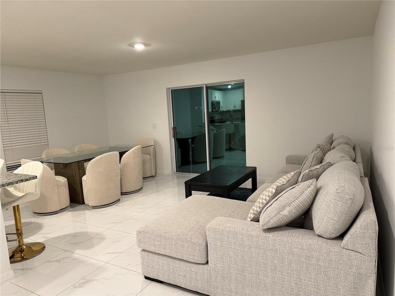 6606 Leo Ln - Photo 3 of 28