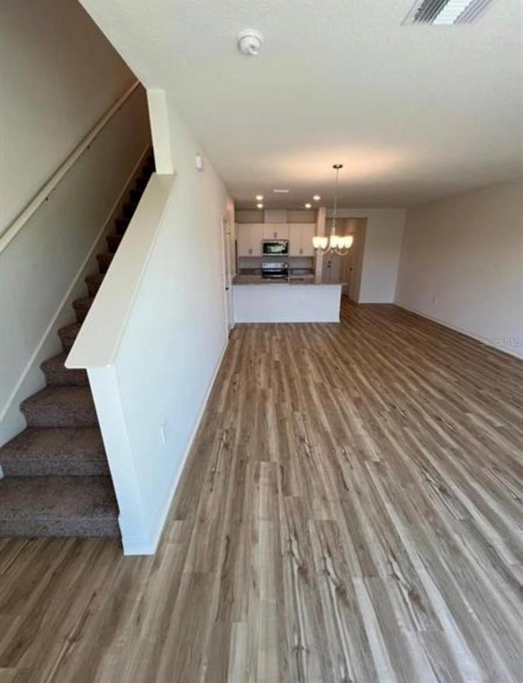 733 Stoney Point Cir - Photo 4 of 11