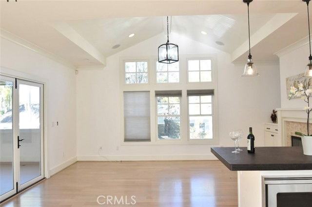 2521 2nd Ave - Photo 3 of 8