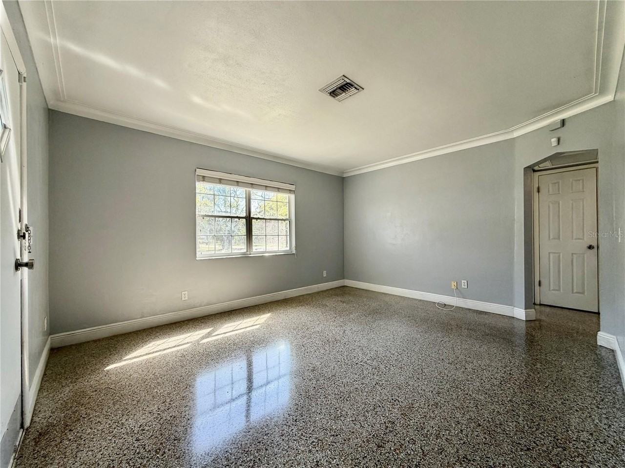 2127 26th Ave S - Photo 7 of 23