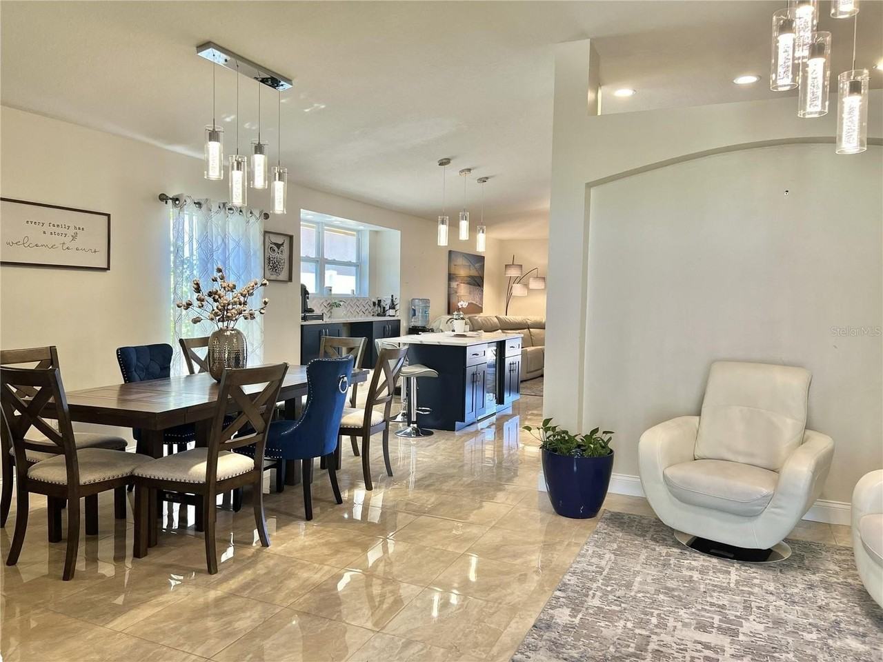 31244 Crestmont Ct - Photo 3 of 50