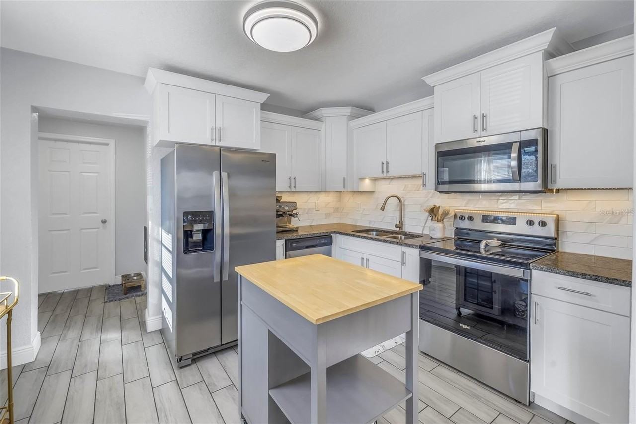 3605 W Iowa Ave - Photo 7 of 41