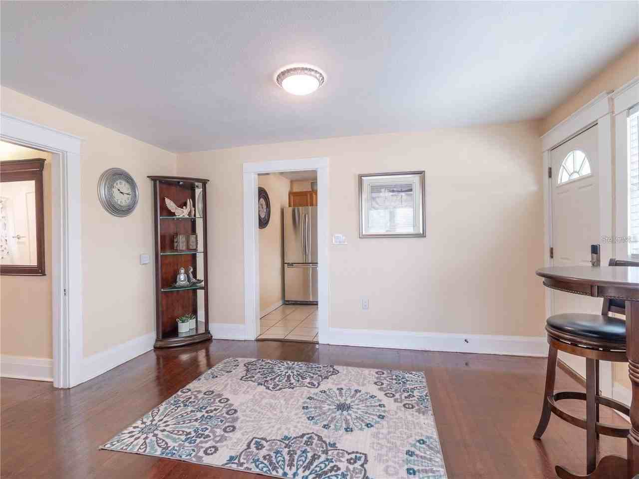 103 E Mohawk Ave #B - Photo 5 of 25