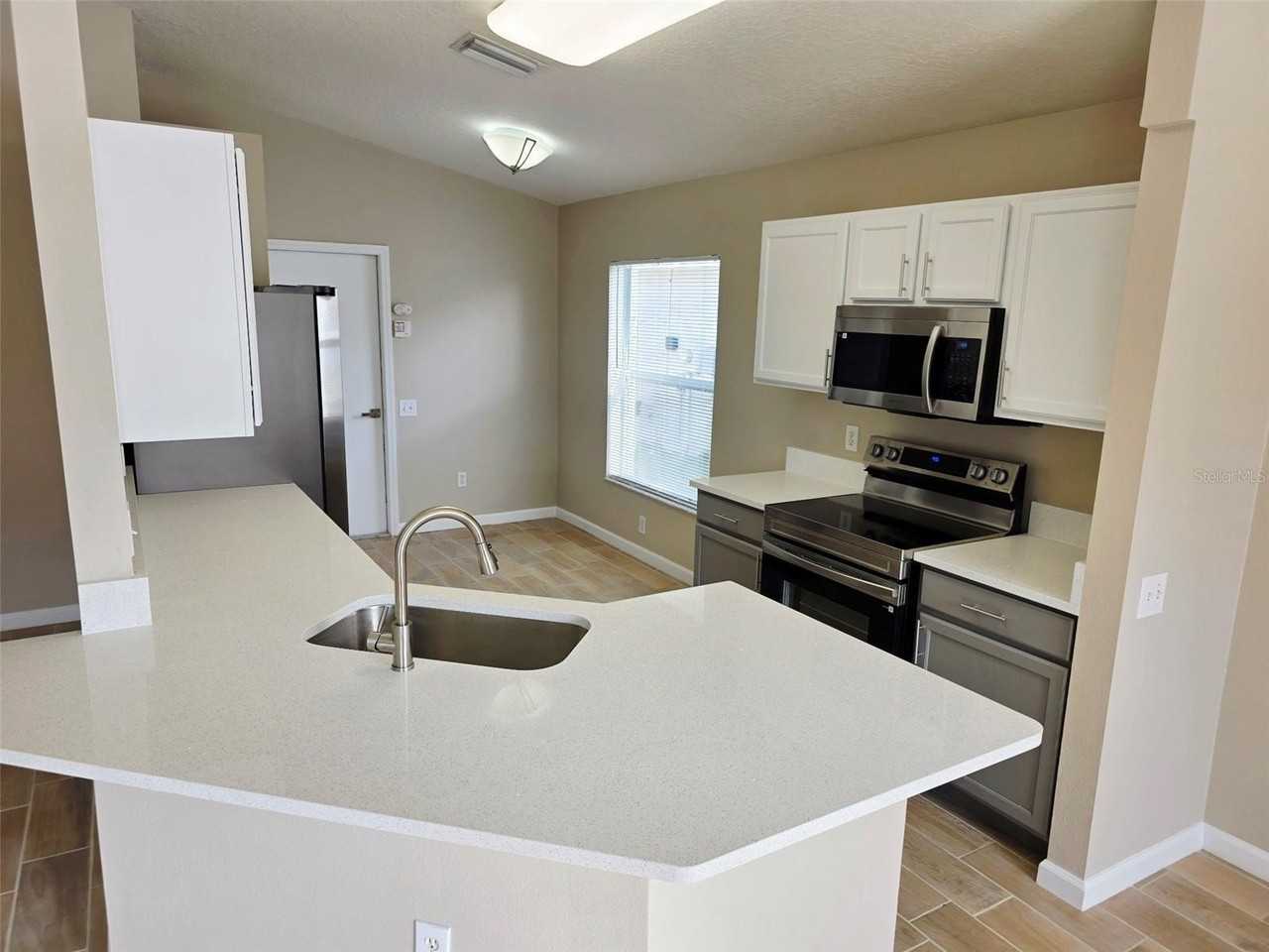 13020 Early Run Ln - Photo 3 of 28