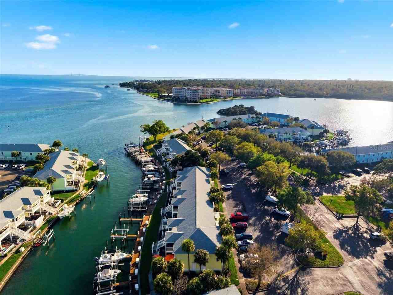 5174 Beach Dr Se #D - Photo 2 of 50