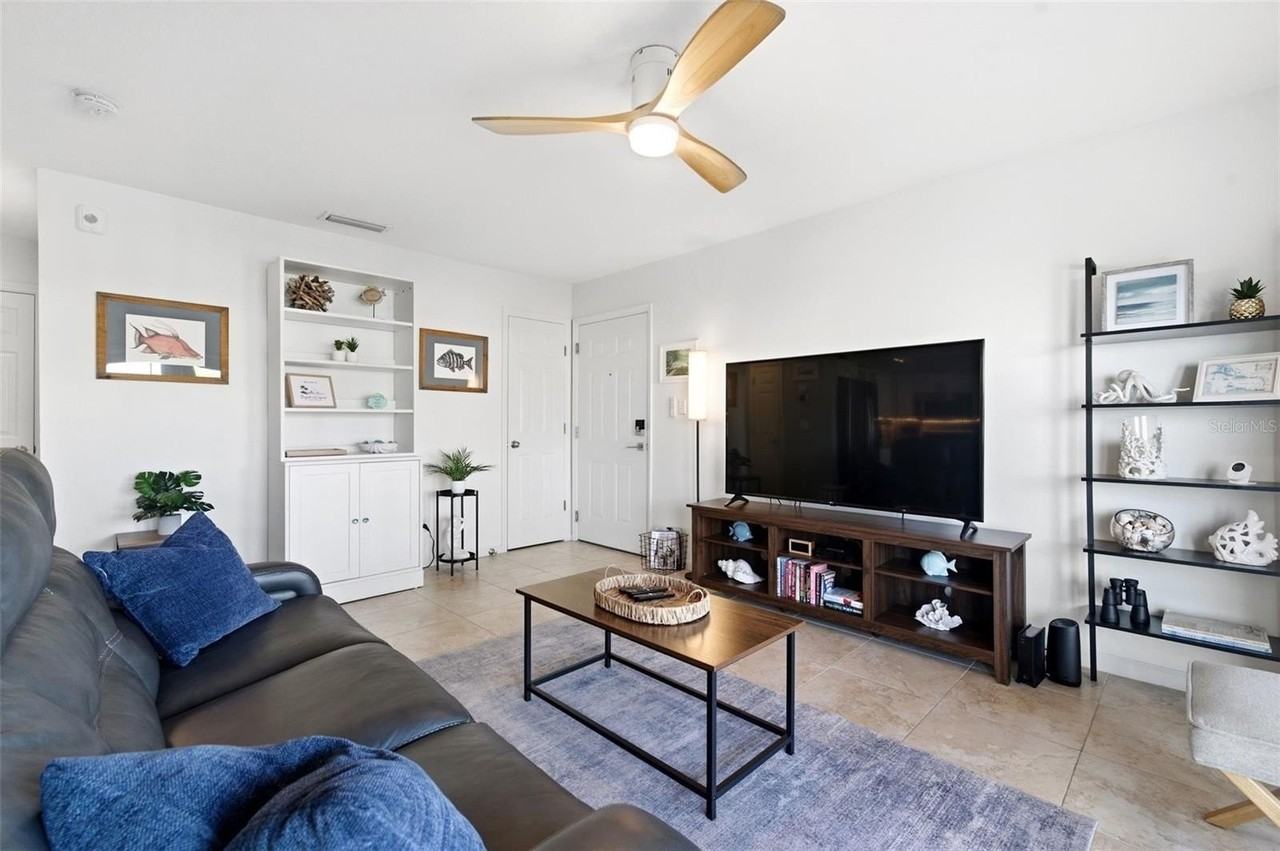 5174 Beach Dr Se #D - Photo 3 of 50