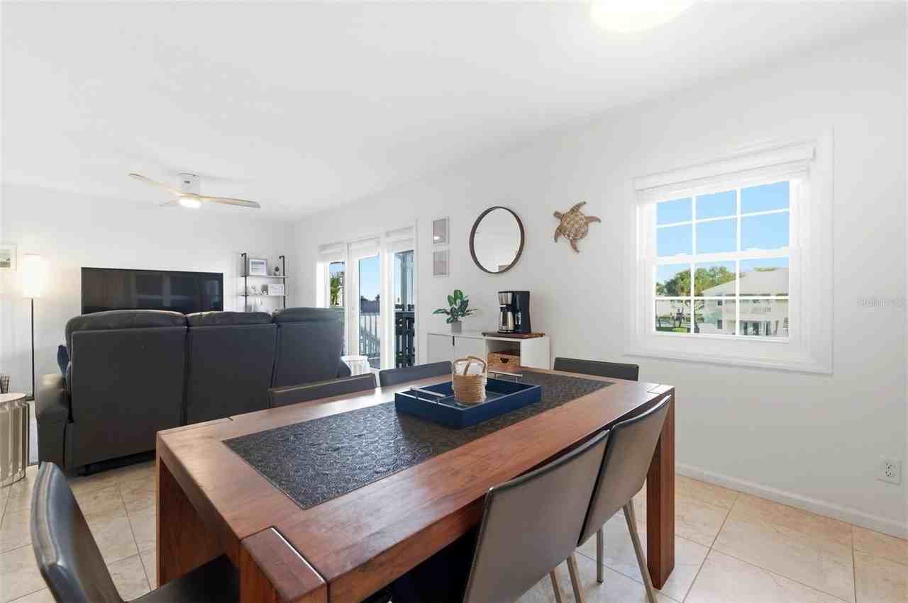 5174 Beach Dr Se #D - Photo 6 of 50