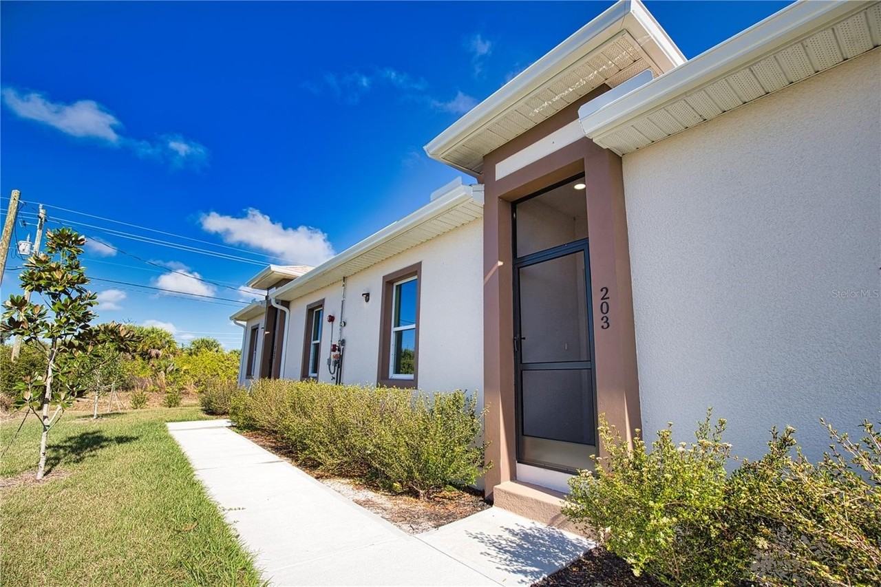 289 Boundary Blvd #203 - Photo 2 of 44