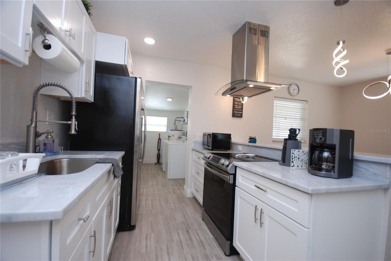 6515 La Mesa Cir - Photo 7 of 21