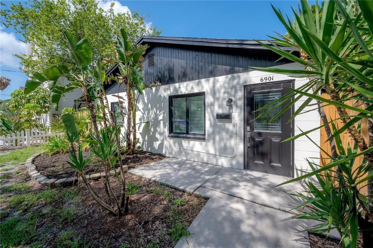 6901 S Fitzgerald St - Photo 2 of 43