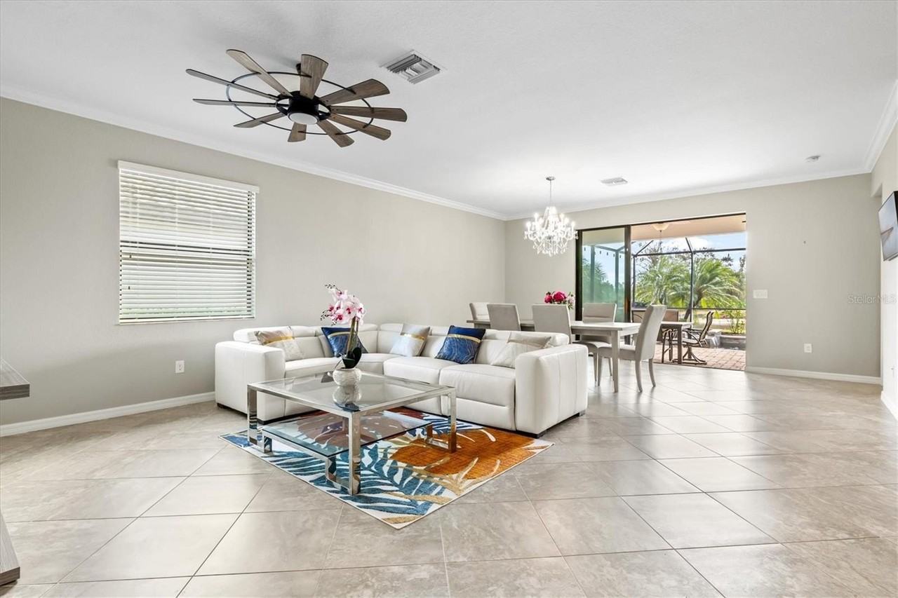 17030 Blue Ridge Pl - Photo 7 of 50