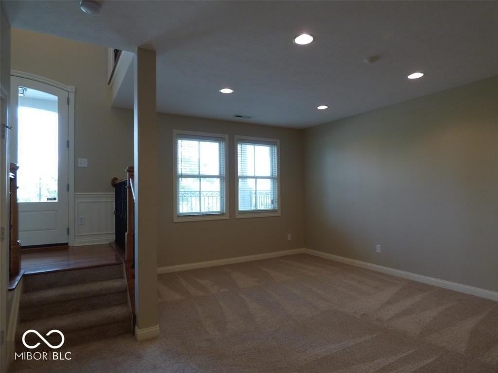 12754 Ashworth St - Photo 7 of 25